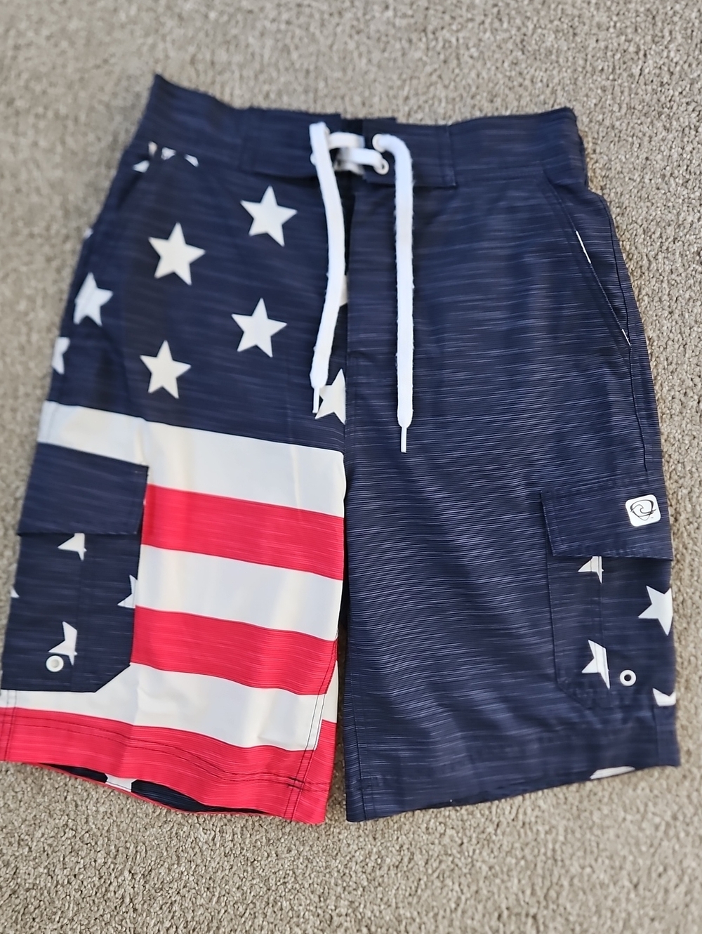 Wave Zone Stars ans Stripes Red White Blue Cargo Board Shorts Size Small